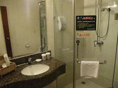 Greentree Inn Shanghai Jiangpu Business Hotel Exteriér fotografie