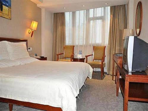 Greentree Inn Shanghai Jiangpu Business Hotel Exteriér fotografie